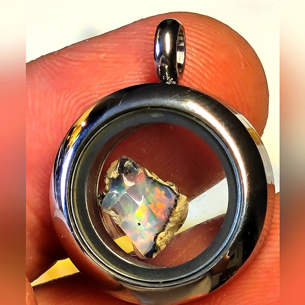20mm Beautiful Rare Black Ethiopian Fire Opal Silver Pendant